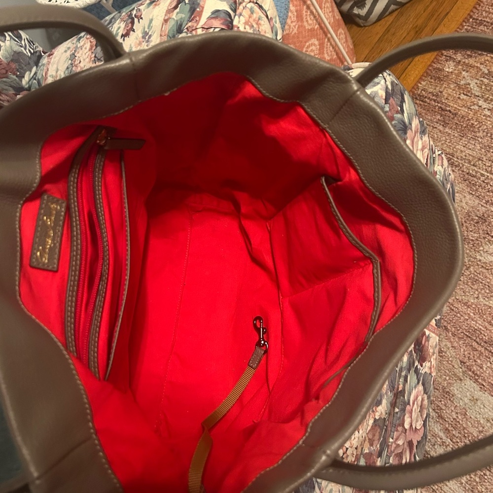 Dooney and Bourke Belvedere Large Lock Tote - Picture 8 of 8